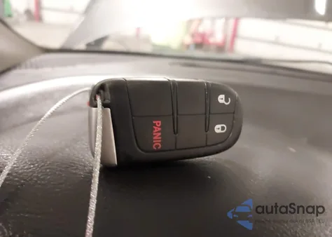 2018 Dodge Journey Crossroad Awd z USA, uszkodzony, nr VIN 3C4PDDGG8JT386345